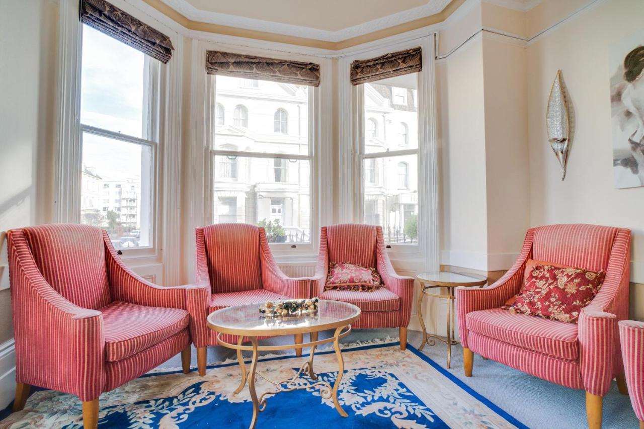 Oyo The Palm Court Hotel Истбурн Экстерьер фото