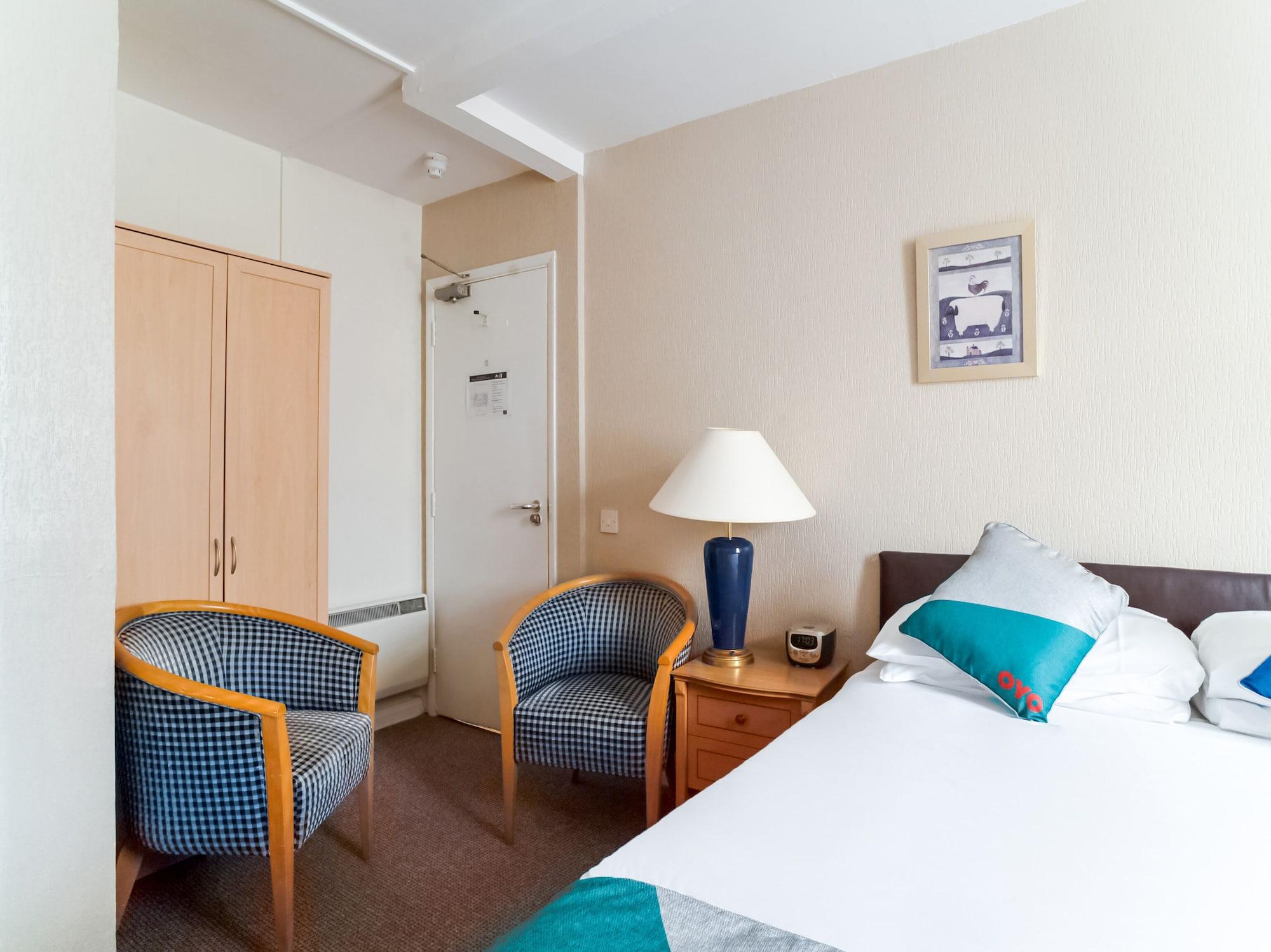 Oyo The Palm Court Hotel Истбурн Экстерьер фото