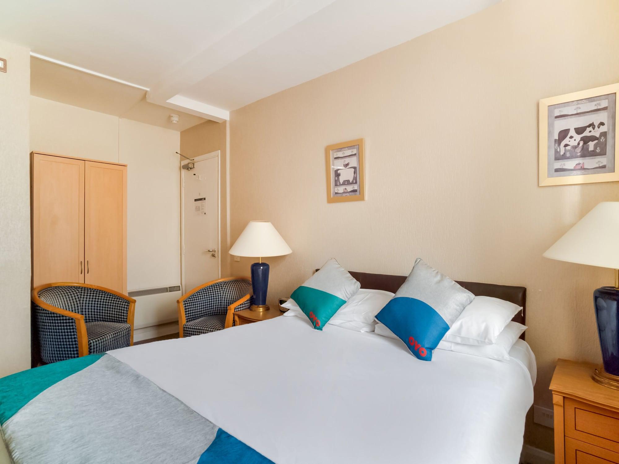Oyo The Palm Court Hotel Истбурн Экстерьер фото