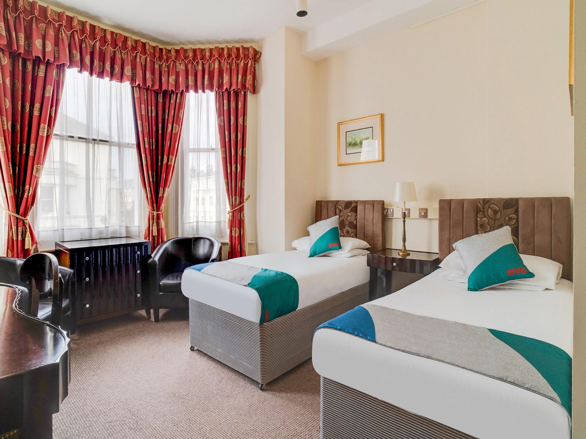 Oyo The Palm Court Hotel Истбурн Экстерьер фото