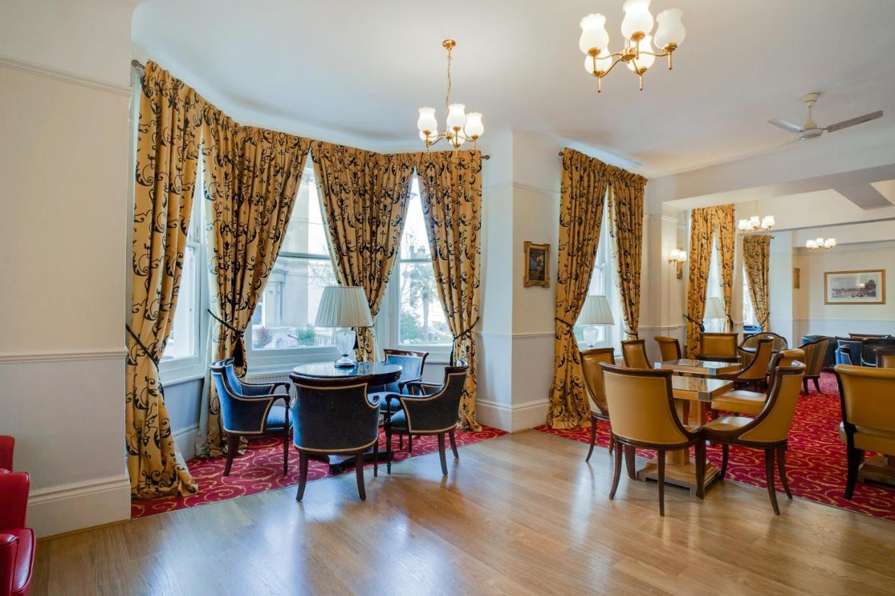 Oyo The Palm Court Hotel Истбурн Экстерьер фото